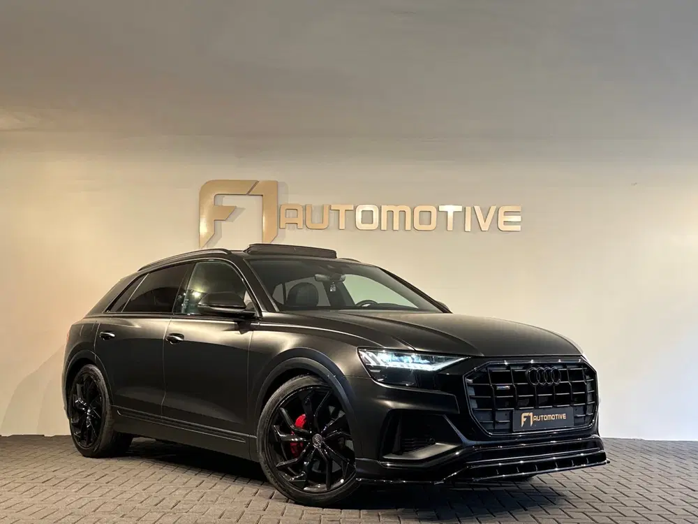 Audi Q8 60 TFSI e quattro S Line Compet Pano uit 2023, foto 3