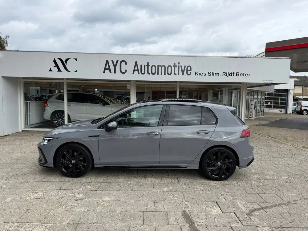 Volkswagen Golf 1.5 eTSI R-Line uit 2022, foto 6
