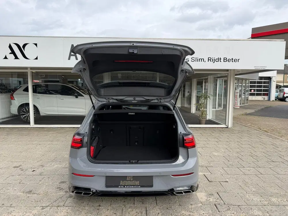 Volkswagen Golf 1.5 eTSI R-Line uit 2022, foto 8