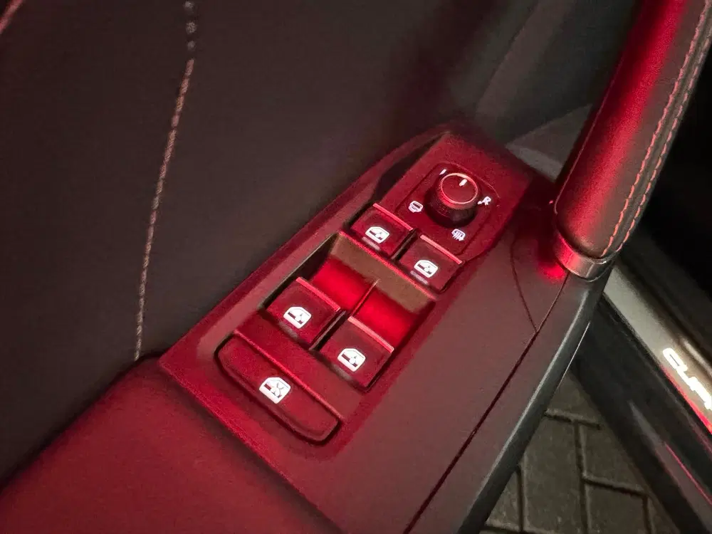 Cupra Formentor 2.0 TSI 4DRIVE Pano uit 2022, foto 14