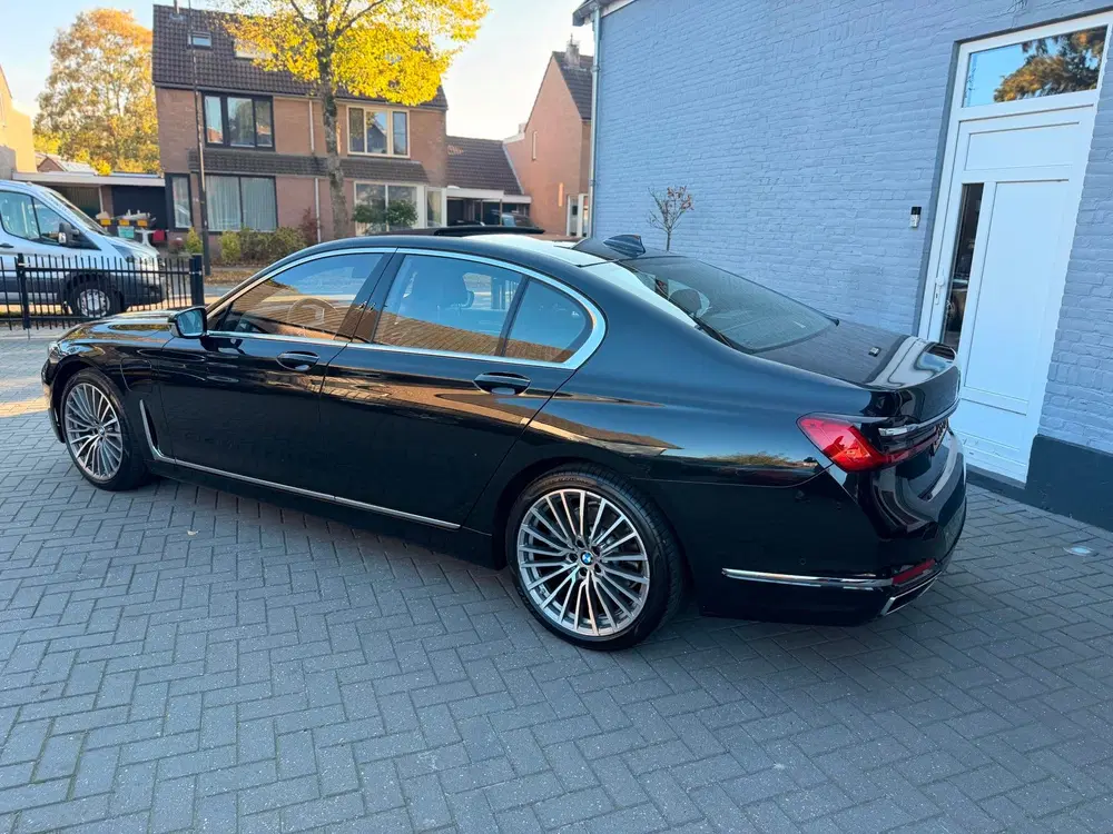 BMW 7-serie 745e uit 2021, foto 11