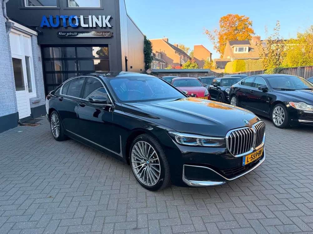 BMW 7-serie 745e uit 2021, foto 3