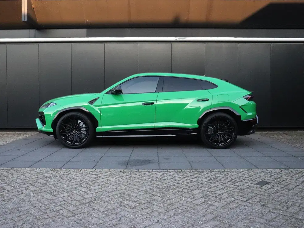 Lamborghini Urus 4.0 V8 Hybrid SE VERDE VIPER uit 2026, foto 2