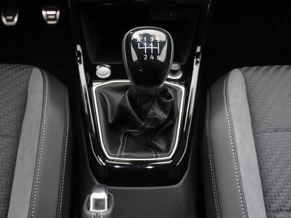 Volkswagen T-Cross 1.0 TSI R-Line 110 PK uit 2023, foto 9