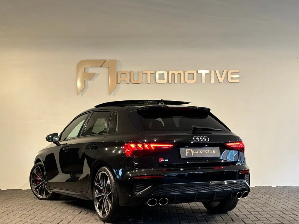 Audi S3 2.0 TFSI quattro Pano uit 2022, foto 4