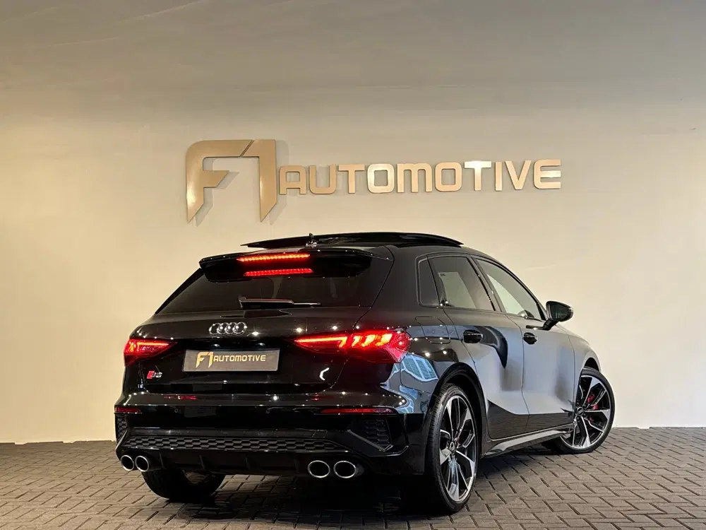 Audi S3 2.0 TFSI quattro Pano uit 2022, foto 6