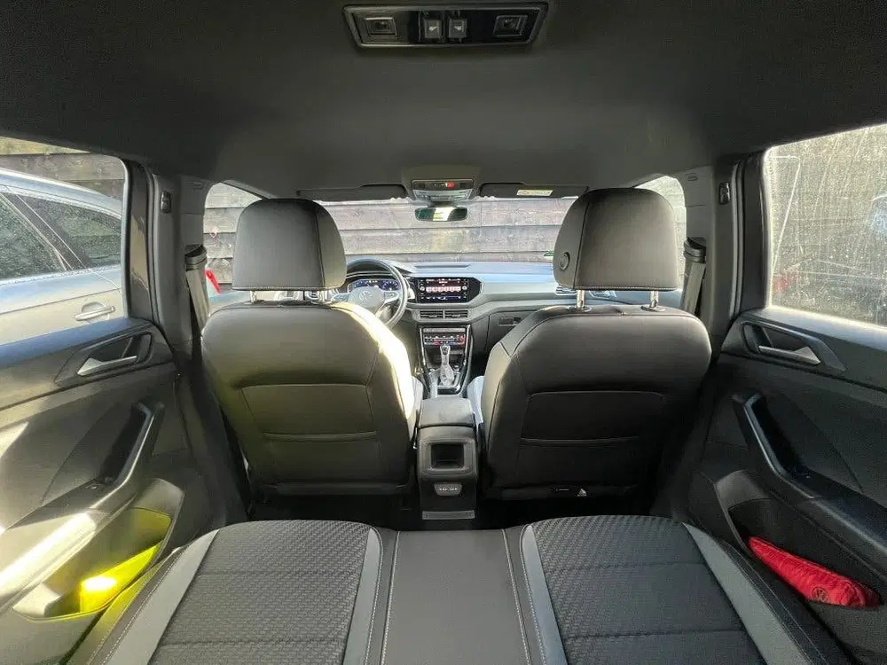 Volkswagen T-Cross 1.5TSI 150pk DSG R-Line uit 2022, foto 7