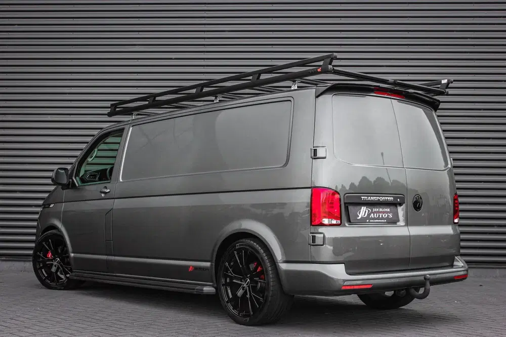 Volkswagen Transporter 2.0 TDI L2H1 150PK DSG JB- EDITION uit 2023, foto 4
