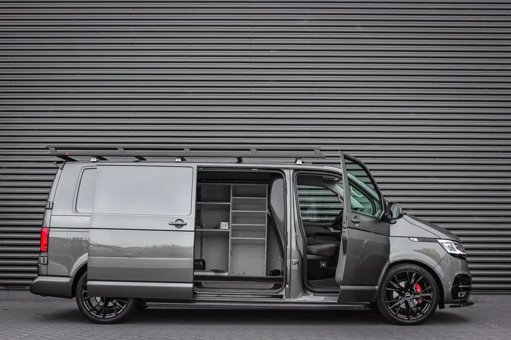 Volkswagen Transporter 2.0 TDI L2H1 150PK DSG JB- EDITION uit 2023, foto 7