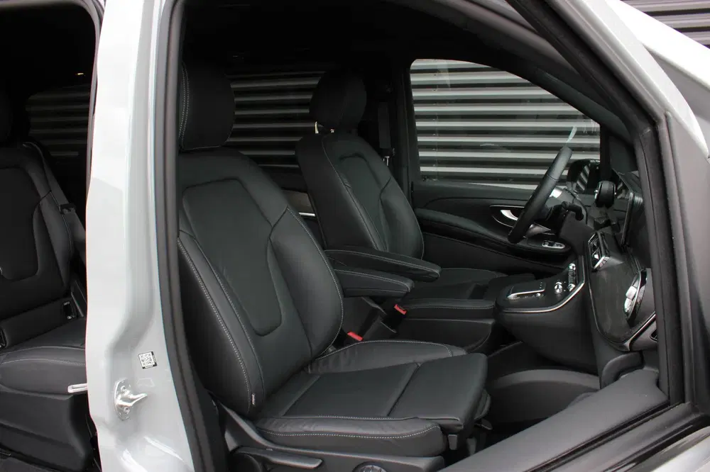 Mercedes-Benz EQV 300 AMG L2 90 kWh 2X ELEK.SCHUIFDEUREN uit 2025, foto 13