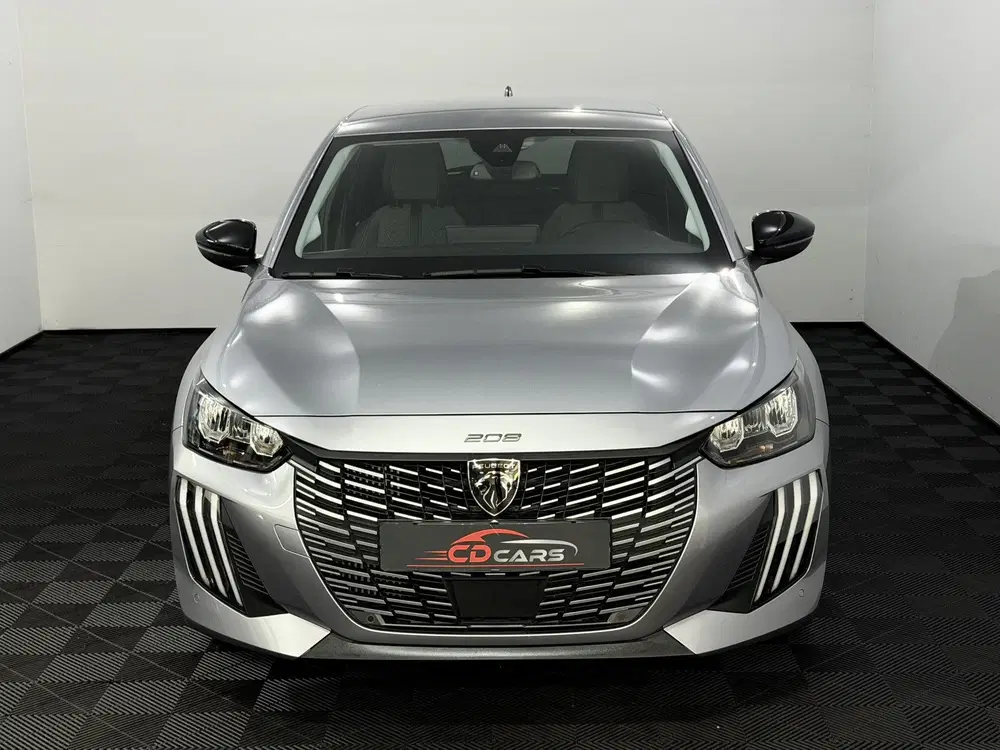 Peugeot 208 1.2 PureTech 100 GT Parkeersensoren uit 2025, foto 2