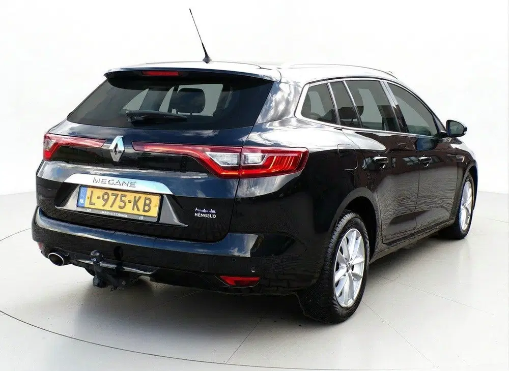 Renault Megane Mégane Estate 1.3 TCe Limited uit 2020, foto 2