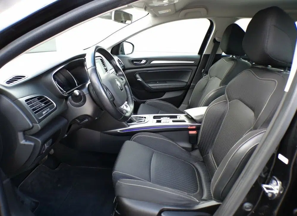 Renault Megane Mégane Estate 1.3 TCe Limited uit 2020, foto 9