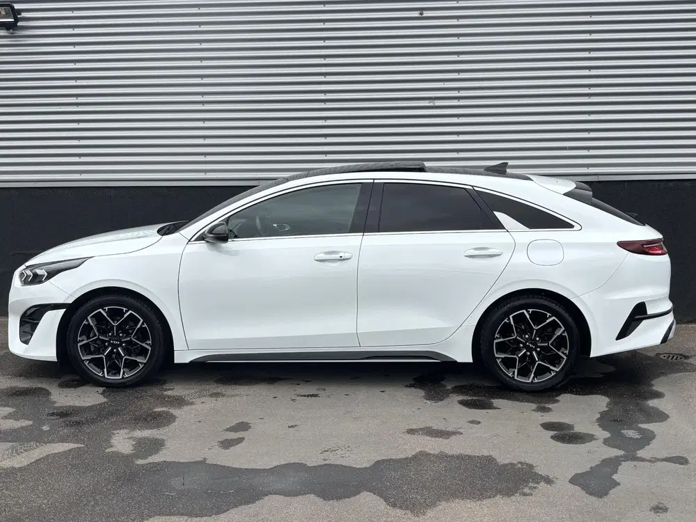 Kia ProCeed 1.5 T-GDi GT-Line Nieuw geleverd uit 2023, foto 2