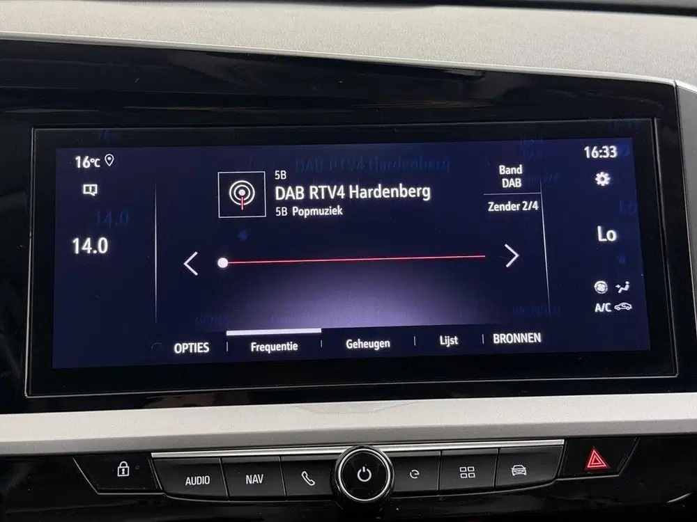 Opel Grandland 1.6T 225pk PHEV Ultimate Alcantara uit 2025, foto 12
