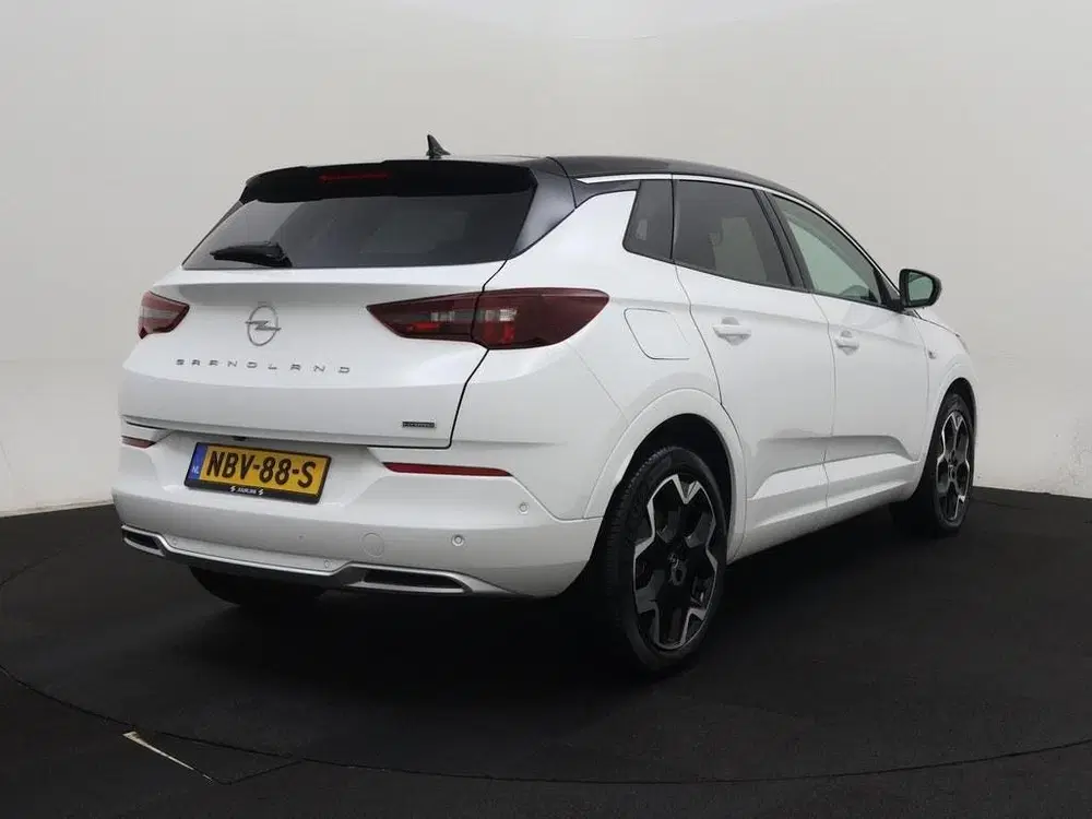 Opel Grandland 1.6T 225pk PHEV Ultimate Alcantara uit 2025, foto 2