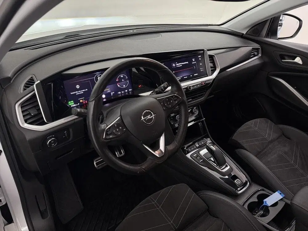 Opel Grandland 1.6T 225pk PHEV Ultimate Alcantara uit 2025, foto 3