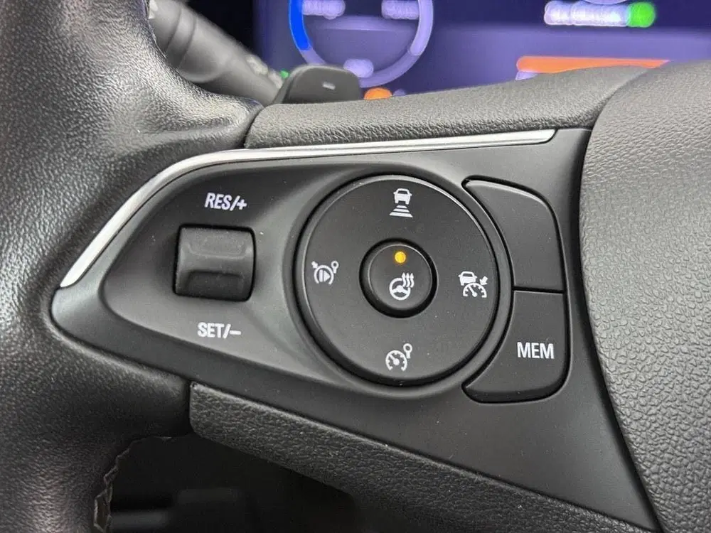 Opel Grandland 1.6T 225pk PHEV Ultimate Alcantara uit 2025, foto 9