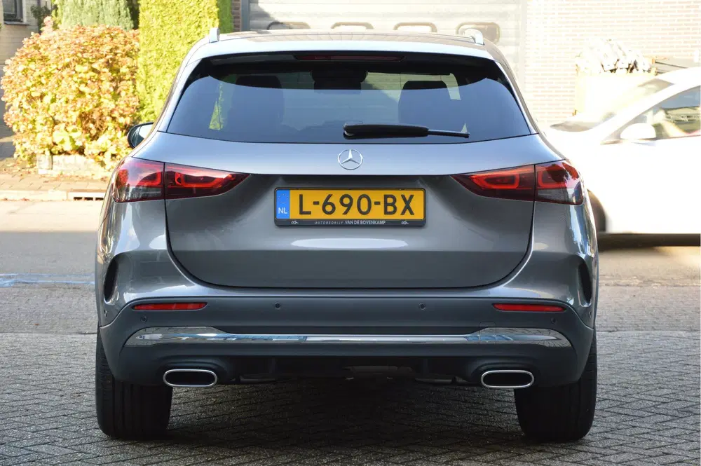 Mercedes-Benz GLA GLA 200 AMG Line PANORAMADAK uit 2020, foto 12