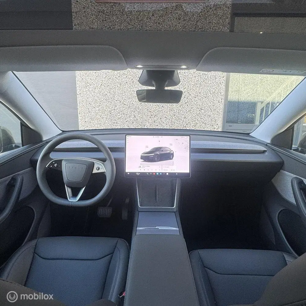 Tesla Model Y Long Range RWD JUNIPER + IAP + HW4 + SOH 9 uit 2025, foto 12