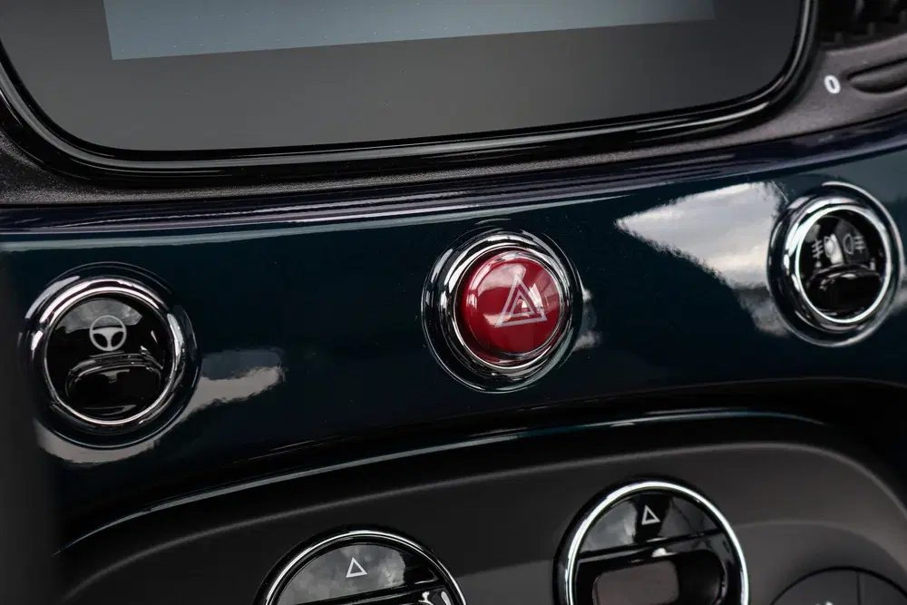 Fiat 500 1.0 Hybrid Dolcevita Navi Pano Beats audio uit 2022, foto 15