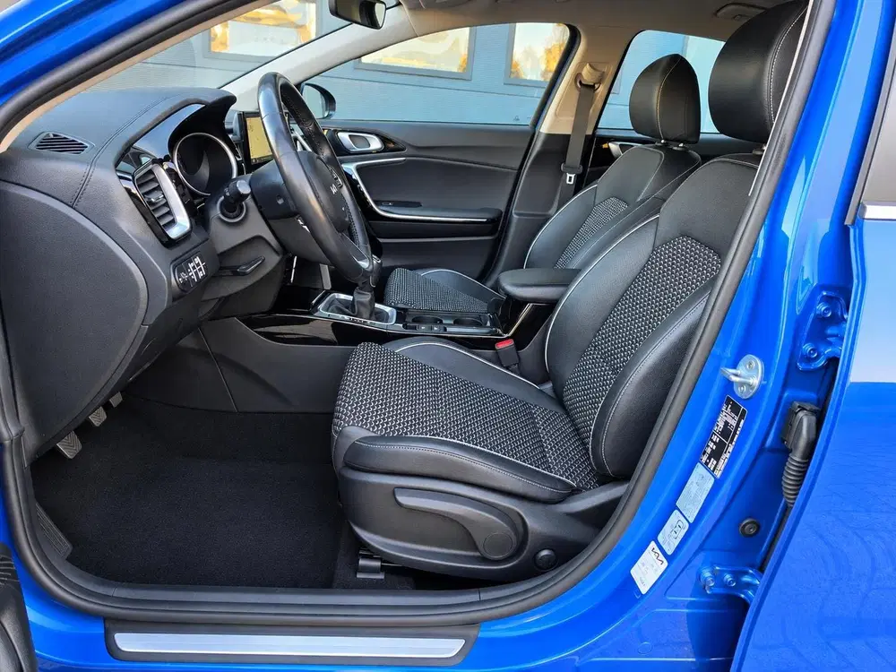 Kia XCeed 1.5 T-GDi DynamicPlusLine Blackline uit 2022, foto 4