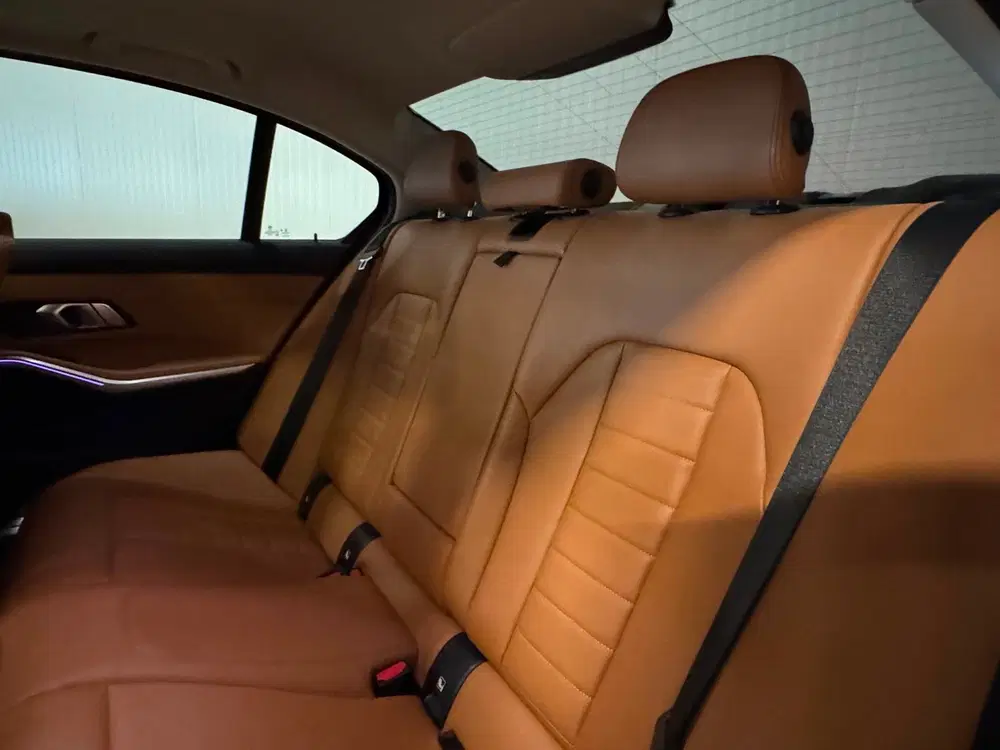 BMW 3-serie 330e High Executive uit 2019, foto 5