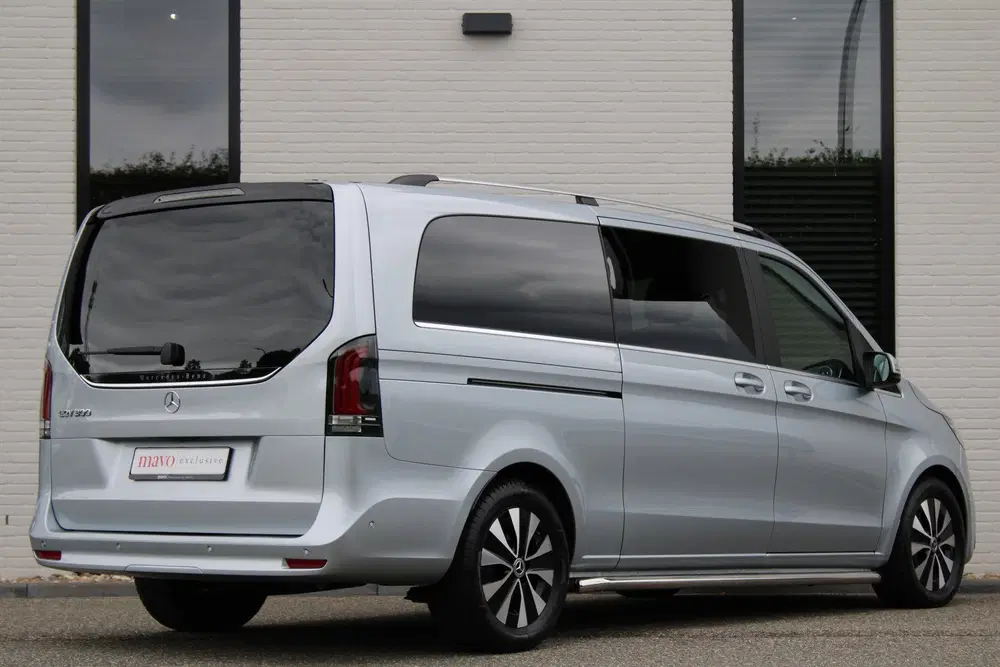 Mercedes-Benz EQV 300 L3 uit 2024, foto 13