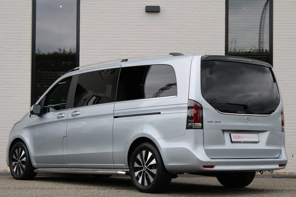Mercedes-Benz EQV 300 L3 uit 2024, foto 14