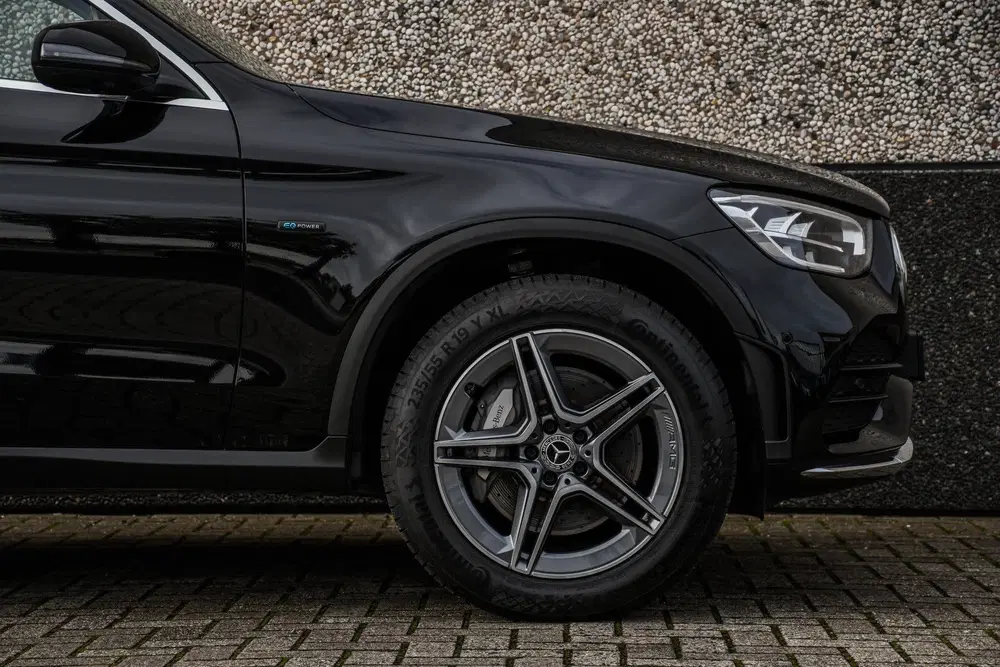 Mercedes-Benz GLC GLC 300e 4MATIC Premium Plus AMG Line uit 2021, foto 5