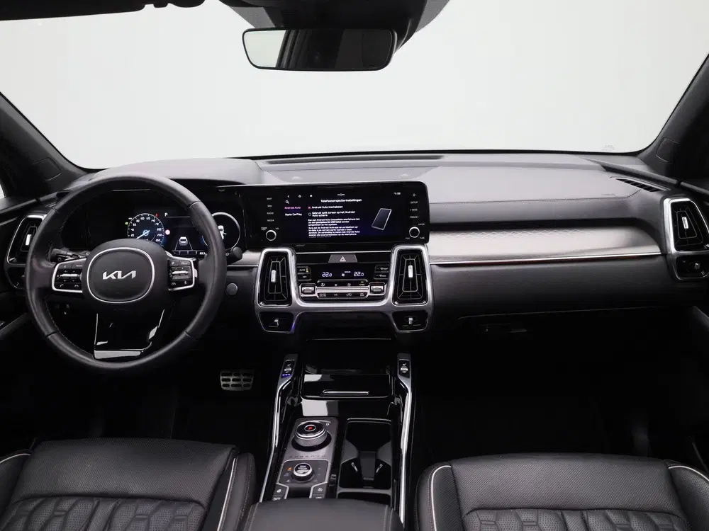 Kia Sorento 1.6 T-GDI Plug-in Hybrid 4WD ExecutiveLine uit 2023, foto 3