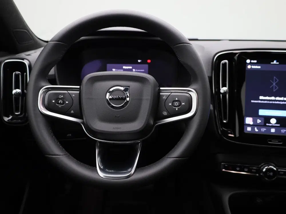 Volvo XC40 Recharge Core uit 2023, foto 3