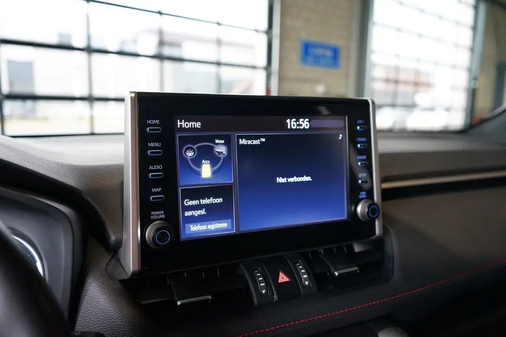 Toyota RAV 4 2.5 Plug-in Hybrid AWD TREKHAAK uit 2021, foto 12