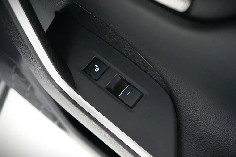 Toyota RAV 4 2.5 Plug-in Hybrid AWD TREKHAAK uit 2021, foto 15