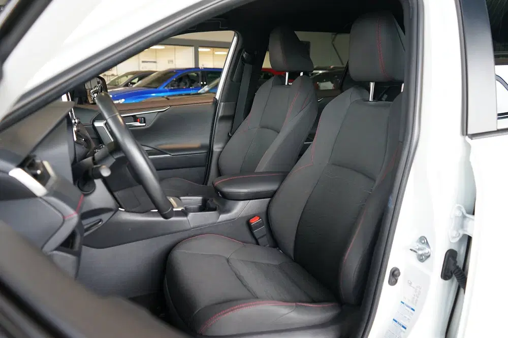 Toyota RAV 4 2.5 Plug-in Hybrid AWD TREKHAAK uit 2021, foto 5