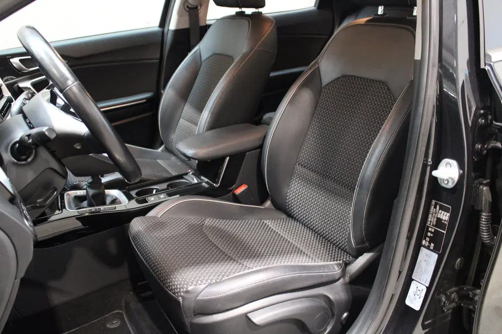 Kia XCeed 1.0 T-GDi DynamicLine Camera uit 2020, foto 4