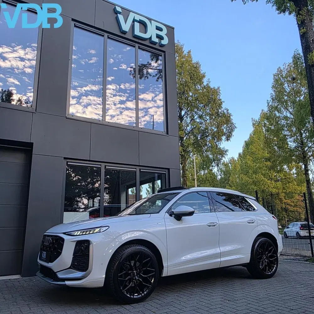 Audi Q3 35 TFSI S-Line PANO SFEER LEDER MATRIX BOM uit 2025, foto 2