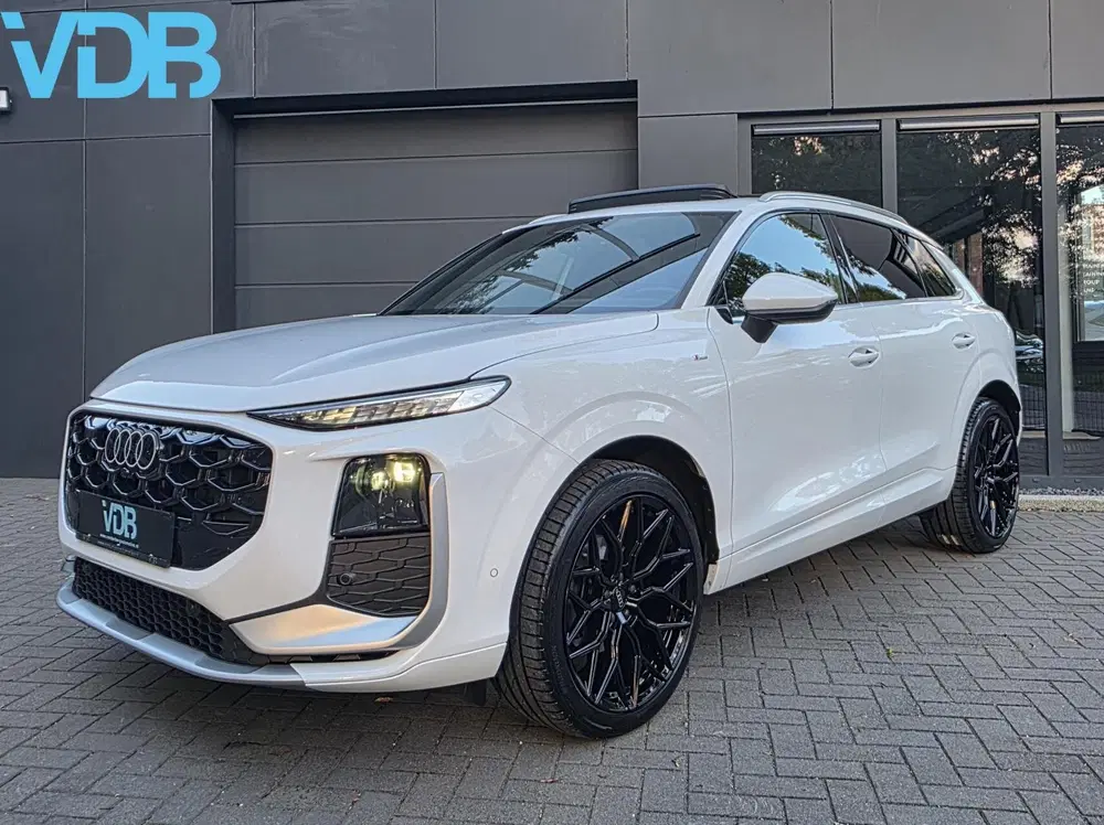 Audi Q3 35 TFSI S-Line PANO SFEER LEDER MATRIX BOM uit 2025, foto 4