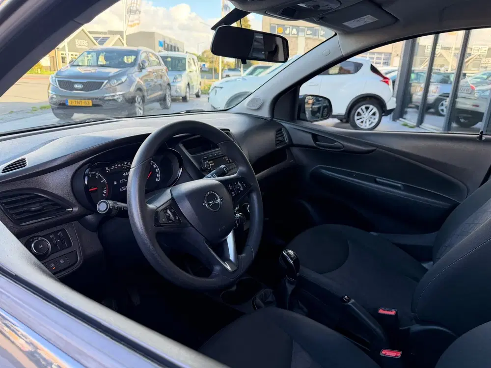 Opel Karl 1.0 ecoFLEX 120 Jaar Edition uit 2019, foto 15