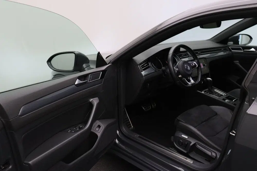 Volkswagen Arteon 2.0 TSI Business R Exclusive 2020 Panorama uit 2020, foto 6