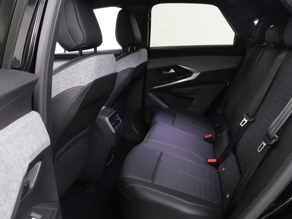 Peugeot 3008 Allure Avantage 210 73 kWh uit 2025, foto 6