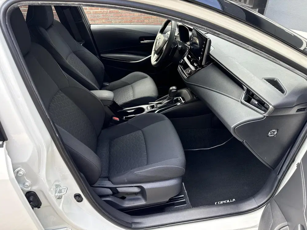 Toyota Corolla 2.0 Hybrid Dynamic uit 2020, foto 10