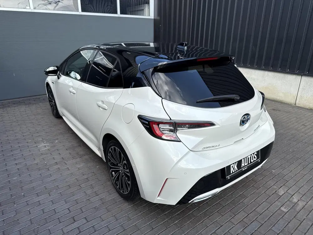 Toyota Corolla 2.0 Hybrid Dynamic uit 2020, foto 14