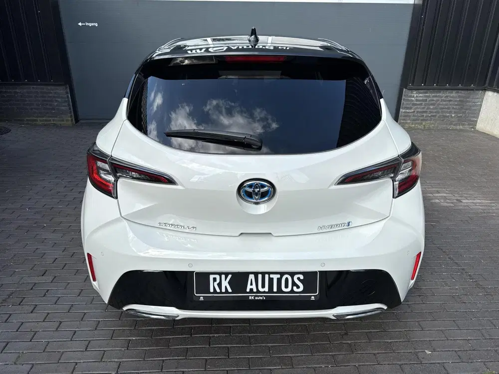 Toyota Corolla 2.0 Hybrid Dynamic uit 2020, foto 15