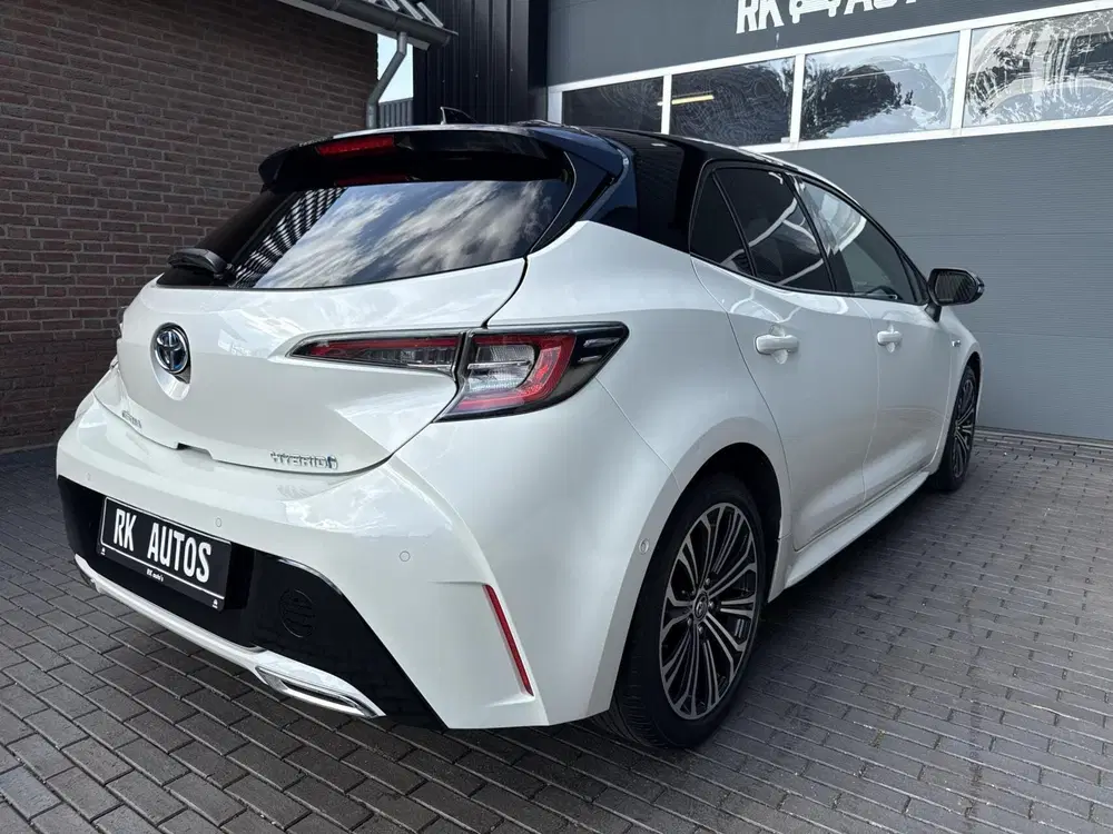 Toyota Corolla 2.0 Hybrid Dynamic uit 2020, foto 3