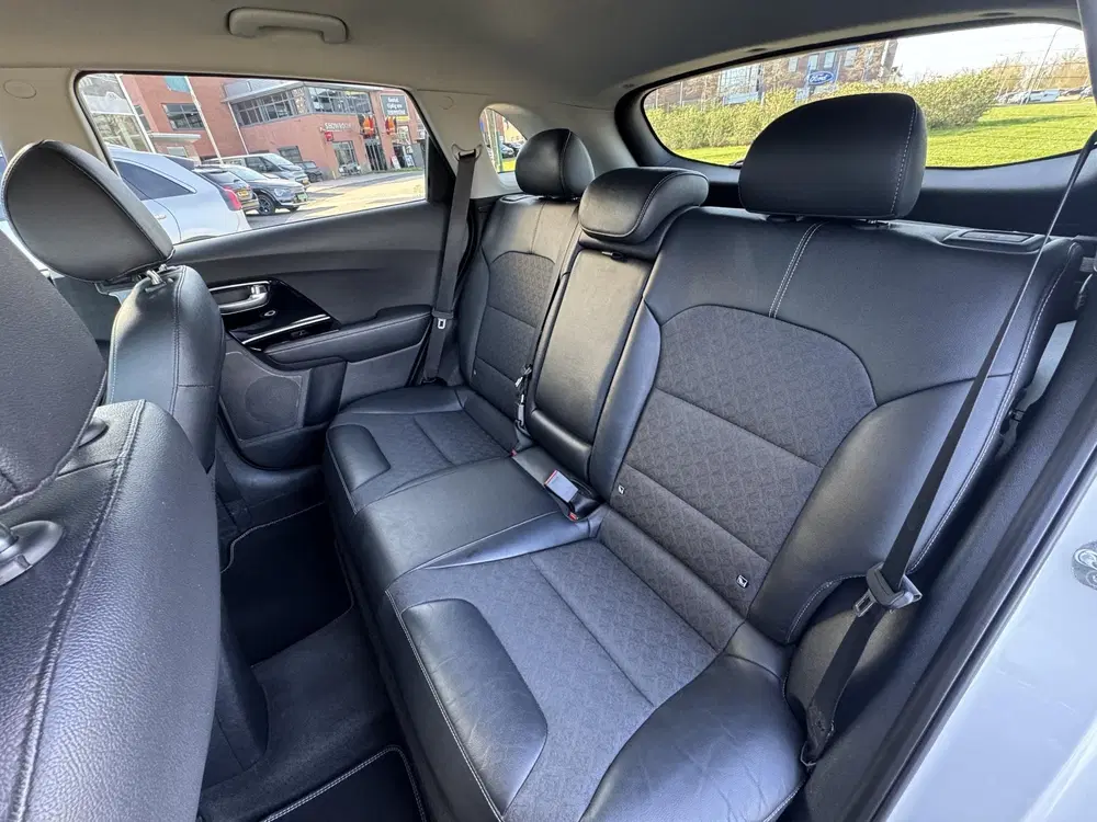 Kia Niro 1.6 GDi Hybrid DynamicLine Style Pack 18 I uit 2021, foto 10