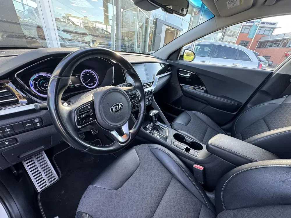 Kia Niro 1.6 GDi Hybrid DynamicLine Style Pack 18 I uit 2021, foto 5