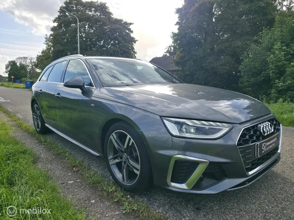 Audi A4 35 TFSI S-line uit 2020, foto 3
