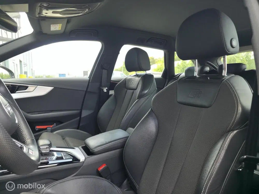 Audi A4 35 TFSI S-line uit 2020, foto 7