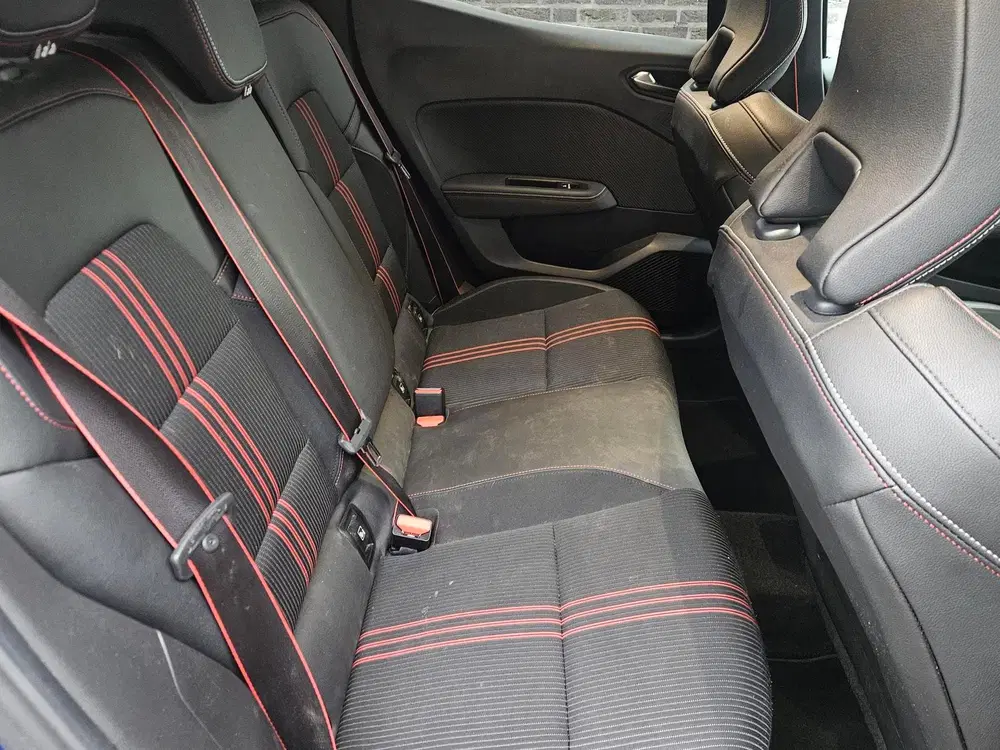 Renault Clio 1.3 TCe 140 PK R.S. Line uniek niet in Ned uit 2021, foto 10